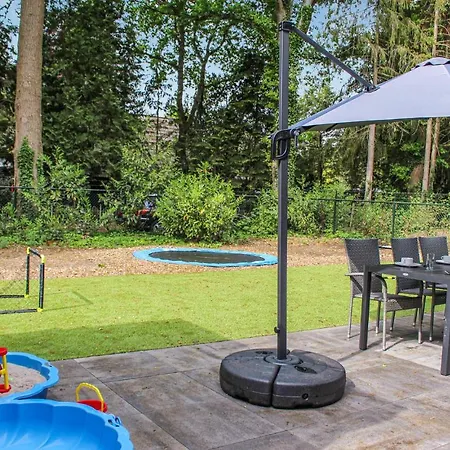 3 Bedroom Beautiful In Holiday home Epe