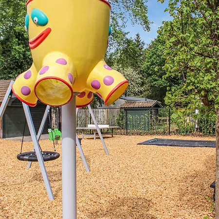 3 Bedroom Pet Friendly In 別荘 エーペ