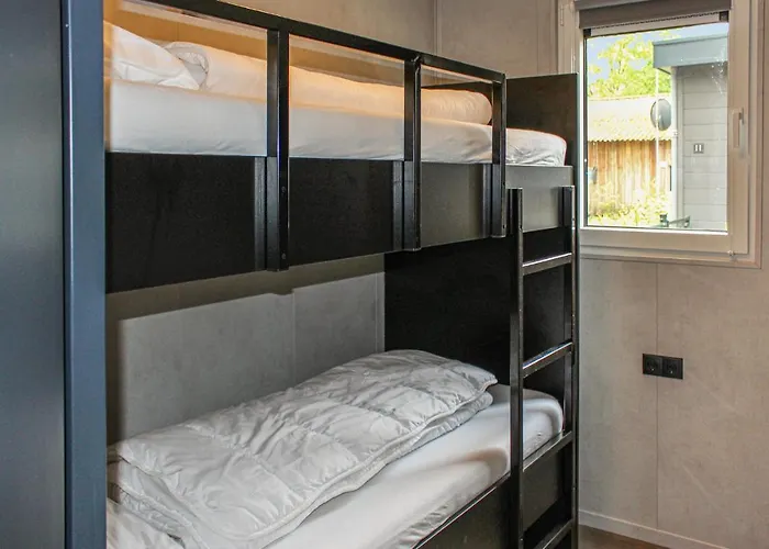 Feriehus 3 Bedroom Pet Friendly In *